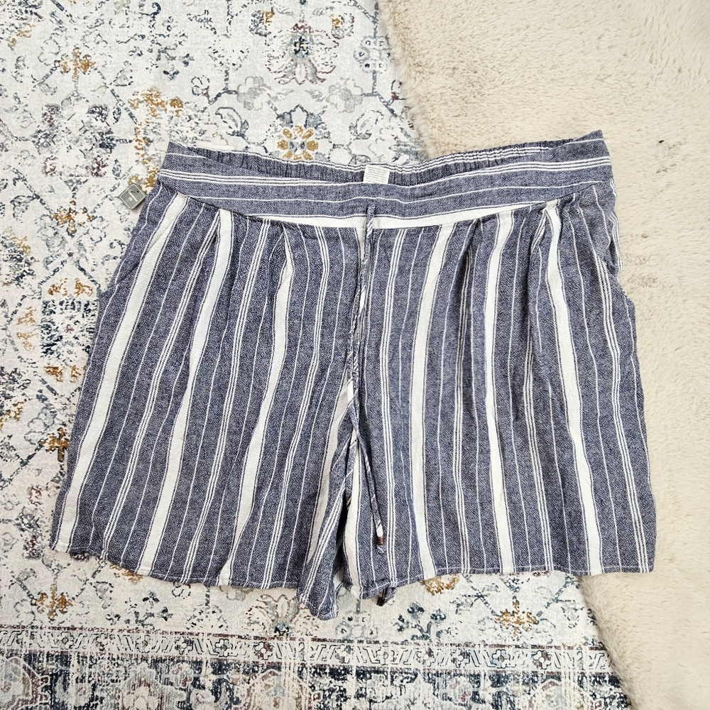 Terra and Sky White Striped Linen Blend Shorts Plus Size 1X (16W-18W) BNWT